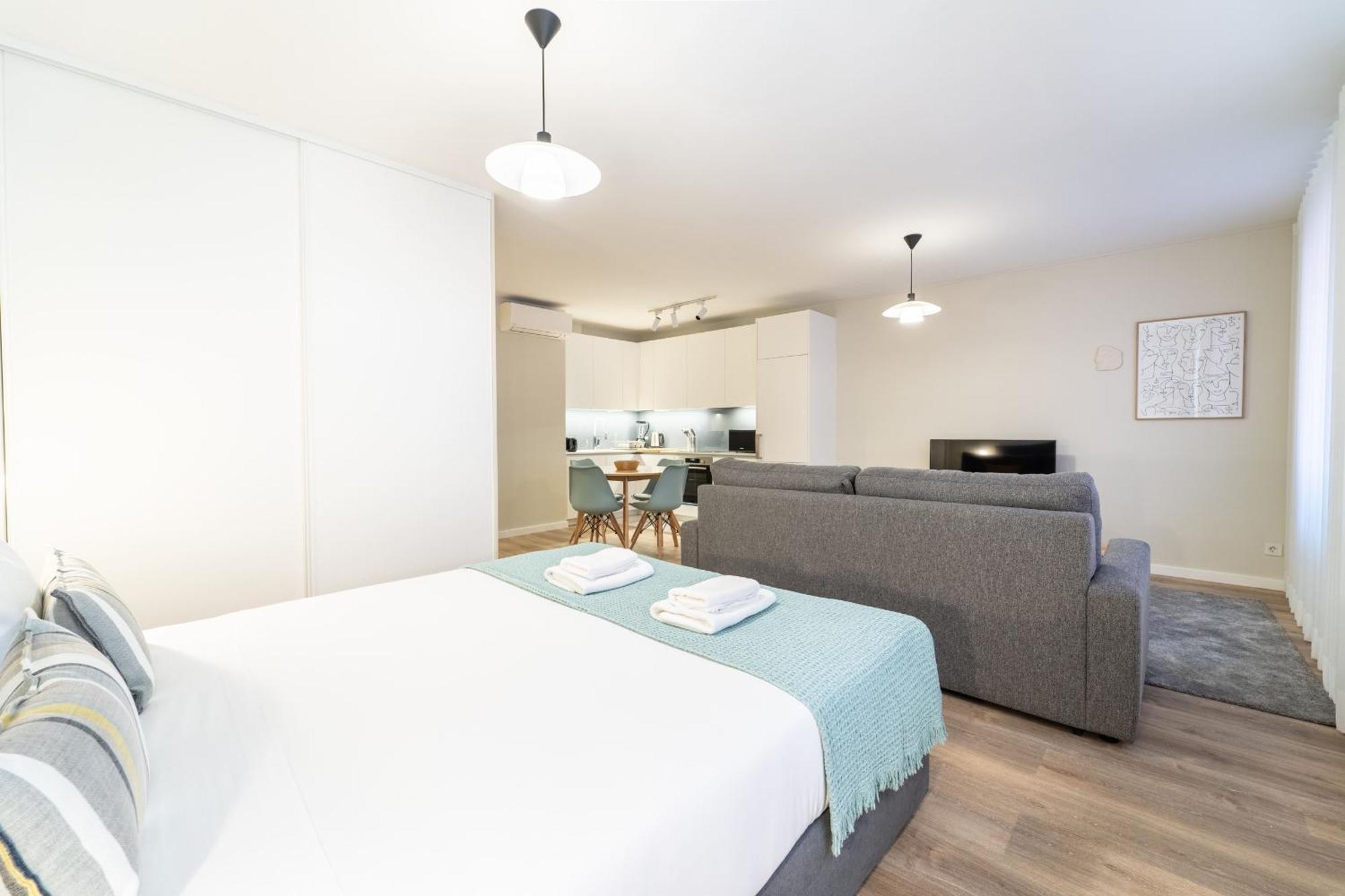 On The Square Studio - City Center By House And People براغا المظهر الخارجي الصورة