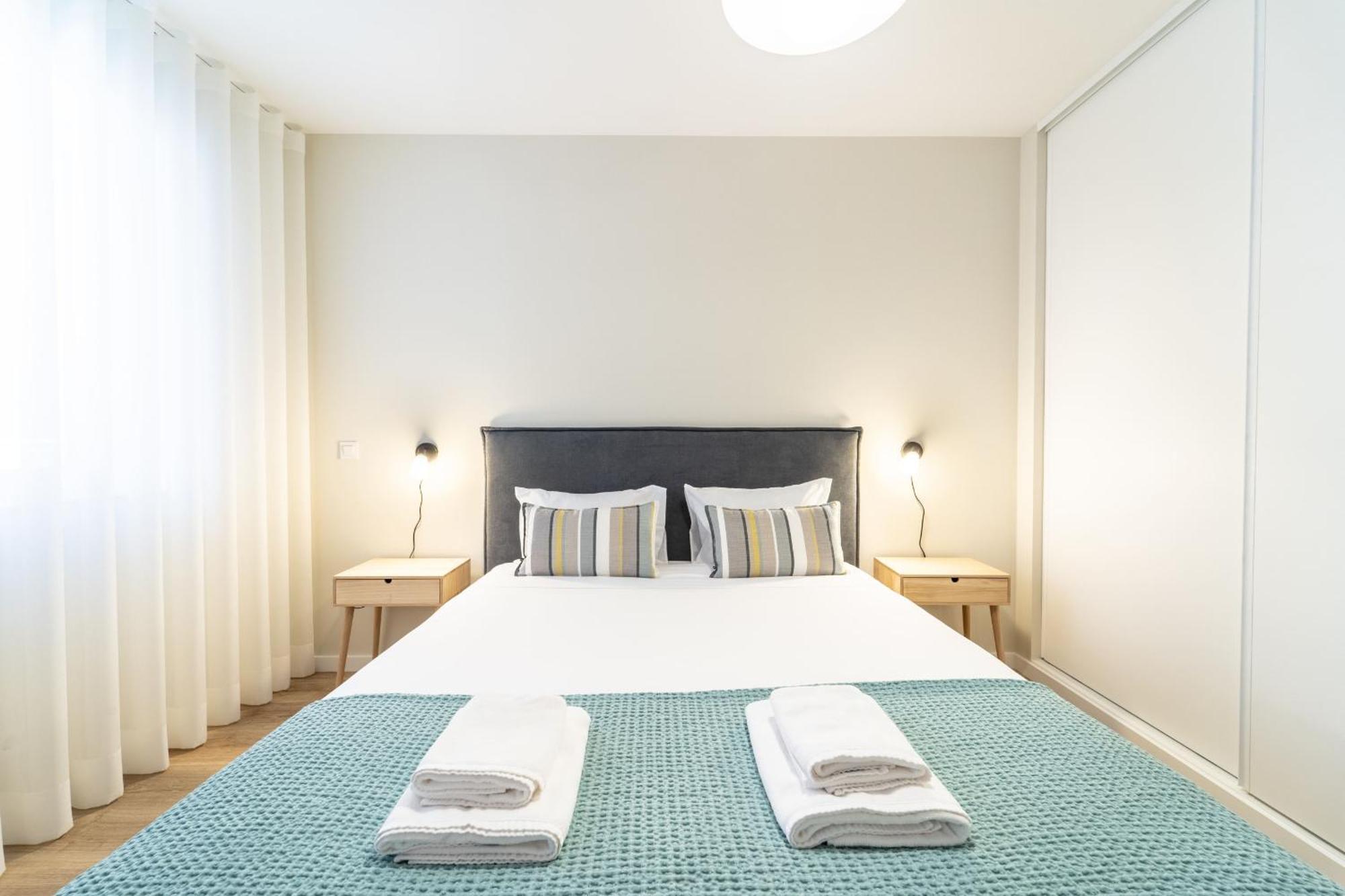 On The Square Studio - City Center By House And People براغا المظهر الخارجي الصورة